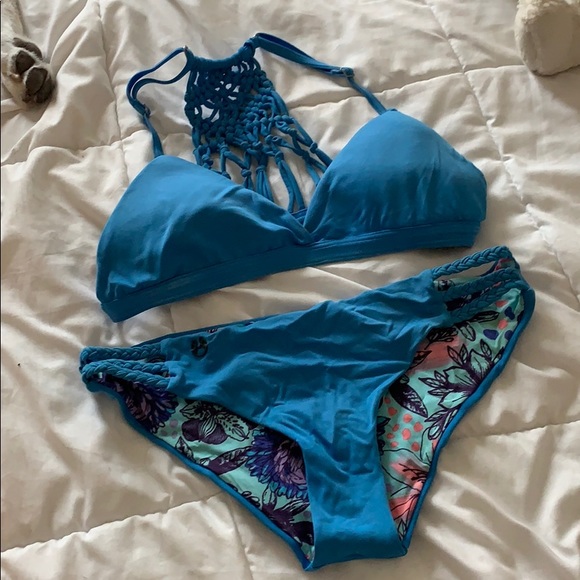 Reversible swimsuit - Picture 1 of 5